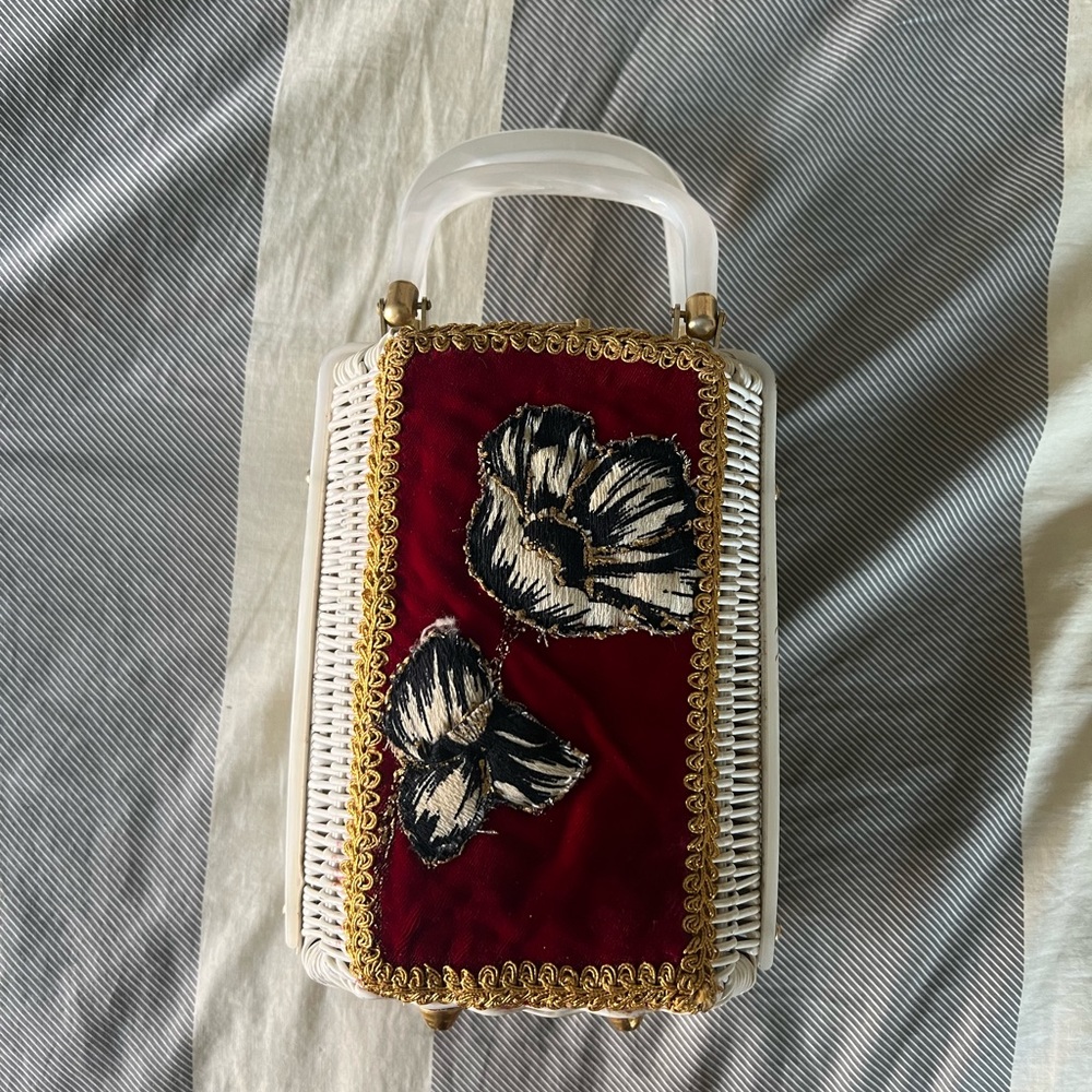 Vintage wicker purse